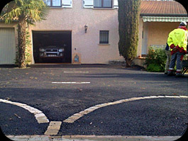 Goudronnage enrob� dans un garage � Sommi�res